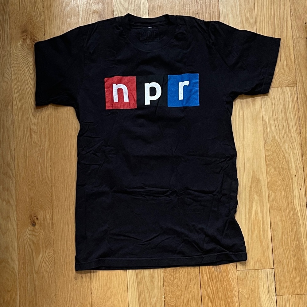 NPR Graphic T Shirt Men’s M